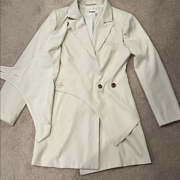 4th and reckless Elegant Cream Blazer Dress - Picture 6 of 9
